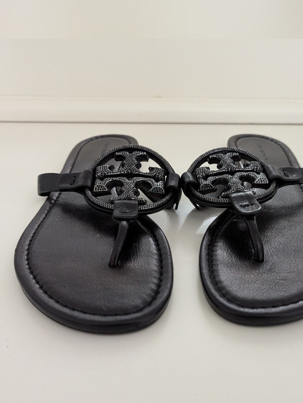 EUC! Tory Burch Miller Pave Sandal In Black Size 9 - Picture 4 of 15